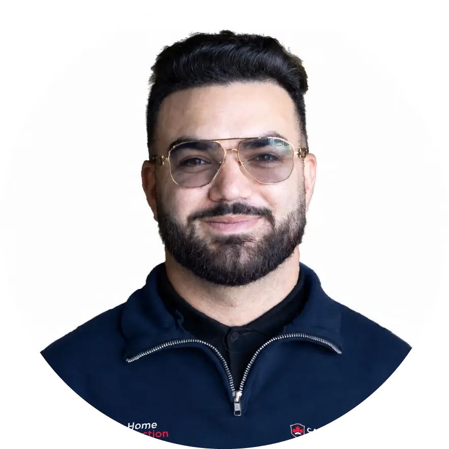 headshots_Alex-12.png
